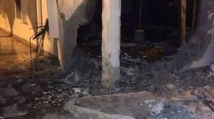 صورة تناقلها ناشطون عبر مواقع التواصل الاجتماعي تظهر جانبا من المسجد بعد التفجير