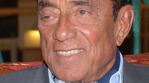 حسين سالم يعد أحد المقربين من الرئيس المصري الأسبق حسني مبارك- أرشيفية