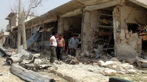 أصيب أكثر من 70 شخصا بحالات اختناق إثر قصف النظام لإدلب - الأناضول