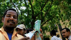 ارتفع الطلب على الدولار في السودان- (أرشيفية) أ ف ب