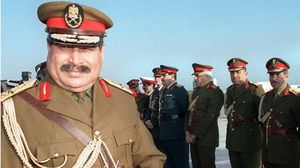 سلطان هاشم أحمد وزير الدفاع العراقي الأسبق- أ ف ب