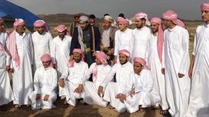 قال الناطق الرسمي باسم جماعة الحوثيين، محمد عبدالسلام، إن الجماعة تسلمت  ثلاثين أسيرا من مسلحيها- فيسبوك