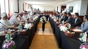 وفد الحكومة أكد أن اقتحام المعسكر من الحوثيين ينسف المفاوضات- أرشيفية