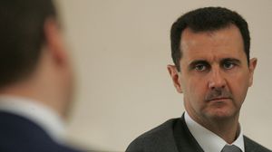 تقول الصحيفة إن الأسد يسعى لتحقيق هدفه بـ"مجتمع متجانس" - جيتي