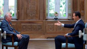 الأسد خلال المقابلة مع صحفي من وكالة الأنباء الفرنسية- أ ف ب