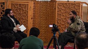 جانب من المناظرة التي عقدت في أحد مساجد باب الهوى- توتي