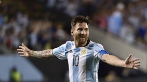 وسيخفض "فيفا" عقوبة إيقاف النجم الأرجنتيني ليونيل ميسي من أربع مباريات إلى مباراتين- جيتي