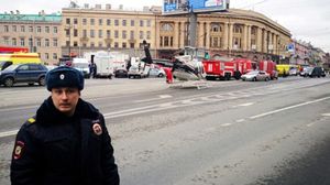 الشرطة الروسية هرعت إلى مكان الهجوم الذي استهدف إحدى القطارات- أ ف ب