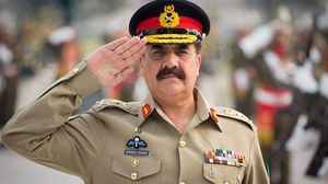 أعلن وزير الدفاع الباكستاني خواجه محمد آصف تعيين شريف على رأس قيادة التحالف- جيتي