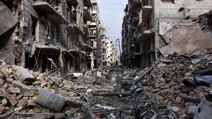 تعرضت حلب إلى دمار كبير بسبب قصف النظام السوري قبل أن يسيطر على غالب مناطقها- جيتي
