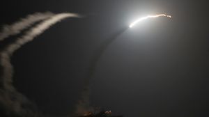 وسائل إعلام سورية رسمية ذكرت الاثنين أن طائرات تابعة للتحالف الذي تقوده الولايات المتحدة قصفت موقعا بسوريا- جيتي