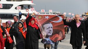 أعلن الرئيس التركي رجب طيب أردوغان، أن الانتخابات الرئاسية والبرلمانية ستجرى في 24 حزيران/ يونيو 2018، بدلًا من تشرين ثاني/ نوفمبر 2019- الأناضول