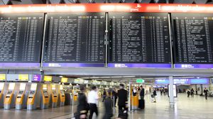 180 ألف مسافر سيتأثرون بالإضراب الذي سيؤدي إلى إلغاء وتأخير الرحلات الجوية في المطارات الست الرئيسية- جيتي 