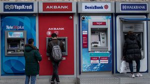 فيتش: نسب رأس المال المدفوع لمعظم البنوك التركية كانت كافية رغم أزمة كورونا- جيتي