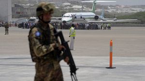 العسكريون الإماراتيون رفضوا فحص أمتعتهم من قبل السلطات الأمنية بمطار بوصاصو- جيتي 
