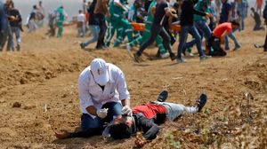 ينظم الفلسطينيون منذ سنة تقريبا مظاهرات سلمية للمطالبة بتثبيت حق العودة وكسر الحصار- جيتي