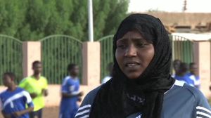 تقود الشابة السمراء تدريب النادي الأهلي بمدينة القضارف شرق العاصمة الخرطوم- فيسبوك