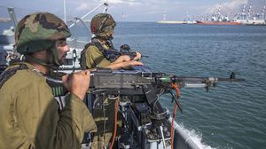 كشف جهاز الأمن الإسرائيلي عن اعتقال 10 فلسطينيين من مدينة رفح يشتبه بأنهم خطّطوا لتفجير سفينة تابعة لسلاح البحرية الإسرائيلية- جيتي 