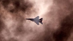 وزارة الدفاع الروسية قالت إن طائرتين حربيتين إسرائيليتين نفذتا ضربات على القاعدة الجوية السورية- جيتي 