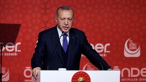 اعتبر أردوغان أن "الهجمات التي استهدفت اقتصاد تركيا في الأشهر الأخيرة، لا تختلف عن القذائف والصواريخ"- الأناضول
