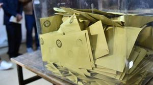 لجنة انتخابات اسطنوبل عينت أعضاء ورؤساء لصناديق اقتراع من غير موظفي الدولة بالمخالفة للقانون- جيتي