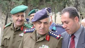 جميل الحسن (وسط) أحد أبرز جنرالات الأسد- تويتر