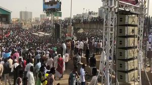 أكثر من 700 شخص أصيب جراء قمع المظاهرات في السودان- عربي21
