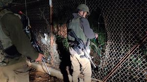 أعلن جيش الاحتلال الإسرائيلي تضرر 3 نقاط على الحدود مع لبنان- تويتر صفحة الجيش
