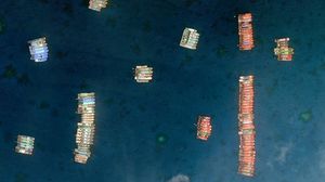 صورة أقمار صناعية تظهر 220 سفينة صينية ترسو حول الشعاب المرجانية في بحر الصين الجنوبي- نيويورك تايمز