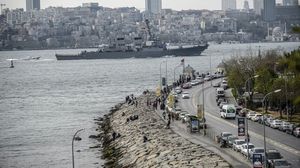 مصادر تركية نفت وجود قرار بإغلاق المضائق أمام السفن الحربية الروسية- جيتي