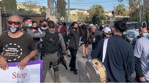 طالب المشاركون بوقف قرارات محاكم الاحتلال القاضية بإخلاء وتهجير عائلات حي الشيخ جراح- تويتر