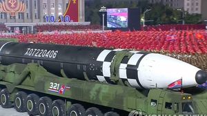 اختبرت كوريا الشمالية يوم السبت ما وصفته وسائل الإعلام الرسمية بأنها صواريخ تستخدم في إطلاق أسلحة نووية تكتيكية- يونهاب