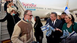 إذا قرر اليهودي المهاجر إثبات أهليته في إسرائيل، فسيُطلب منه إنفاق 5 آلاف دولار من أمواله على الرحلة- جيتي