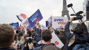 فاز الرئيس الفرنسي إيمانويل ماكرون بولاية جديدة لرئاسة البلاد - لوفيغارو الفرنسية