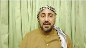 لفت الأسمري إلى أنه دخل اليمن تهريبا عن طريق الحدود السعودية قبل نحو ثلاث سنوات- قناته عبر يوتيوب
