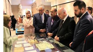 افتتح وزير الثقافة العراقي المعرض ودعا المواطنين الذين يملكون مخطوطات لتسليمها لدار المخطوطات