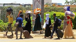 السفارات أتلفت أرشيفها ومعاملات السودانيين لديها قبل مغادرة بعثاتها من الخرطوم- جيتي