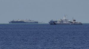أظهرت عدّة لقطات نشرتها الفلبين عددا من السفن الصينية وهي تعترض سفينتها المتوجهة إلى منطقة سيكوند توماس- جيتي