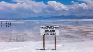 يوجد أكثر من نصف المخزون العالمي من الليثيوم في كل من الأرجنتين وبوليفيا وتشيلي - جيتي