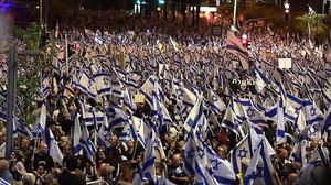 شارك قرابة الـ140 ألف بالمظاهرة التي شهدتها تل أبيب وتمركزت في شارع كابلان- الأناضول