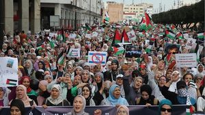 تسير مظاهرات في عواصم العالم تعاطفًا مع أهل غزة وأطفالها، كل أسبوع، تدعو إلى وقف إطلاق النار- الأناضول