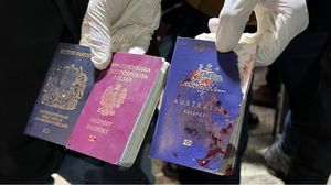 جوازات سفر العاملين في المنطقة بعد قيام الاحتلال بقتلهم- إكس
