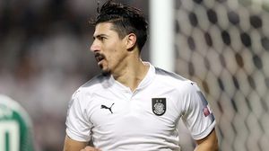 ينتهي عقد المهاجم الجزائري مع النادي القطري نهاية الموسم الحالي- scc / إكس