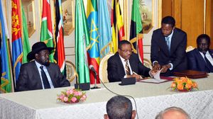 سلفاكير ومشار يوقعان اتفاق سلام لإنهاء الحرب بجنوب السودان - الأناضول