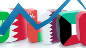 عدم استقرار أسعار النفط وتذبذب الطلب يؤثران في معدلات النمو لدول الخليج - (تعبيرية)
