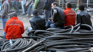 أعمال إنقاذ العمال في منجم الفحم في تركيا - (الأناضول)
