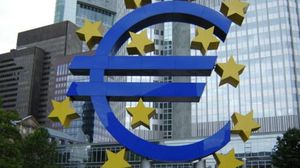 استعادة الثقة في اليورو يعد نبأ سارا لأوروبا التي ظلت مسيرتها متعثرة منذ بداية الأزمة - أرشيفية