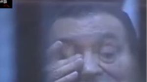 حسني مبارك يبكي - يوتيوب