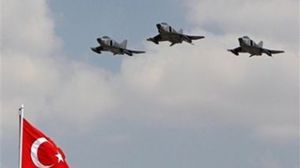 مقاتلات تركية تتعرض لمضايقات الرادارات السورية - ا ف ب