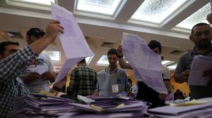 فرز الأصوات في انتخابات العراق - (الأناضول)